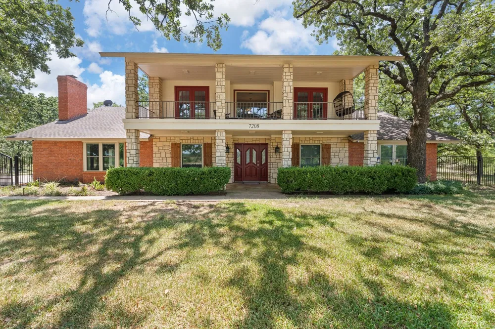 7208 E County Road 405 Alvarado, TX 76009