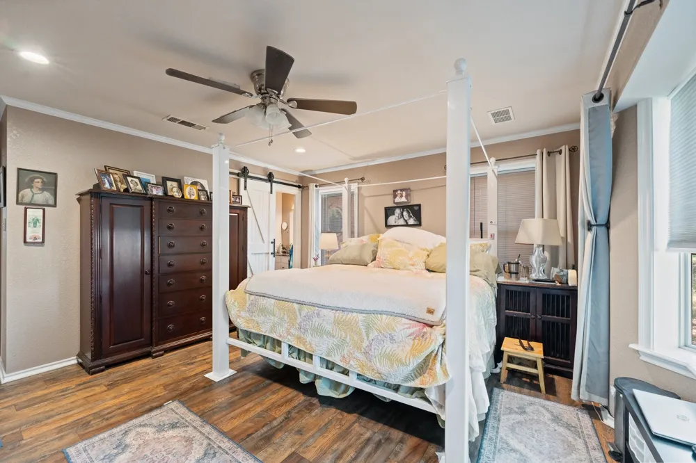 7208 E County Road 405 Alvarado, TX 76009