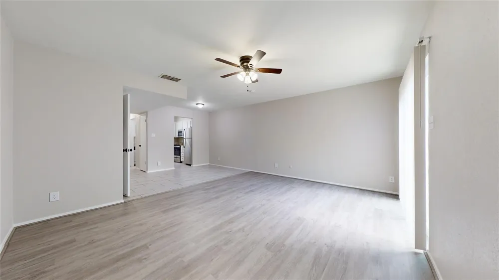 7700 Chapin Road #5 Fort Worth, TX 76116