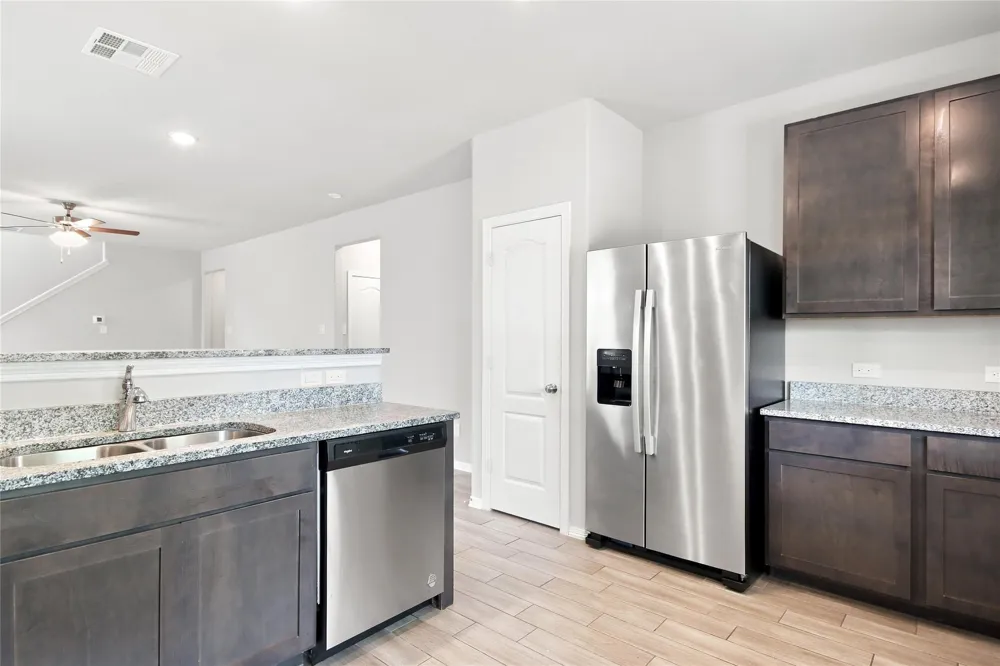 24710 Russet Bluff Trail Houston, TX 77336
