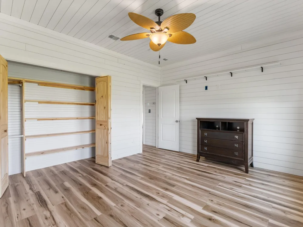 403 Beachfront Drive Matagorda, TX 77457