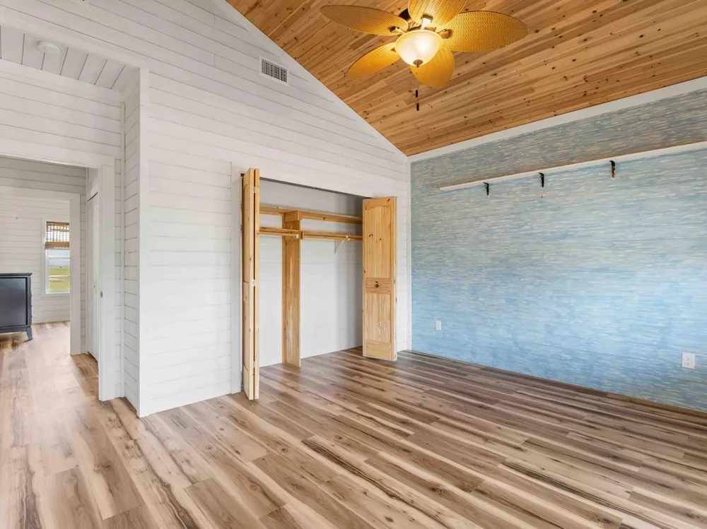 403 Beachfront Drive Matagorda, TX 77457