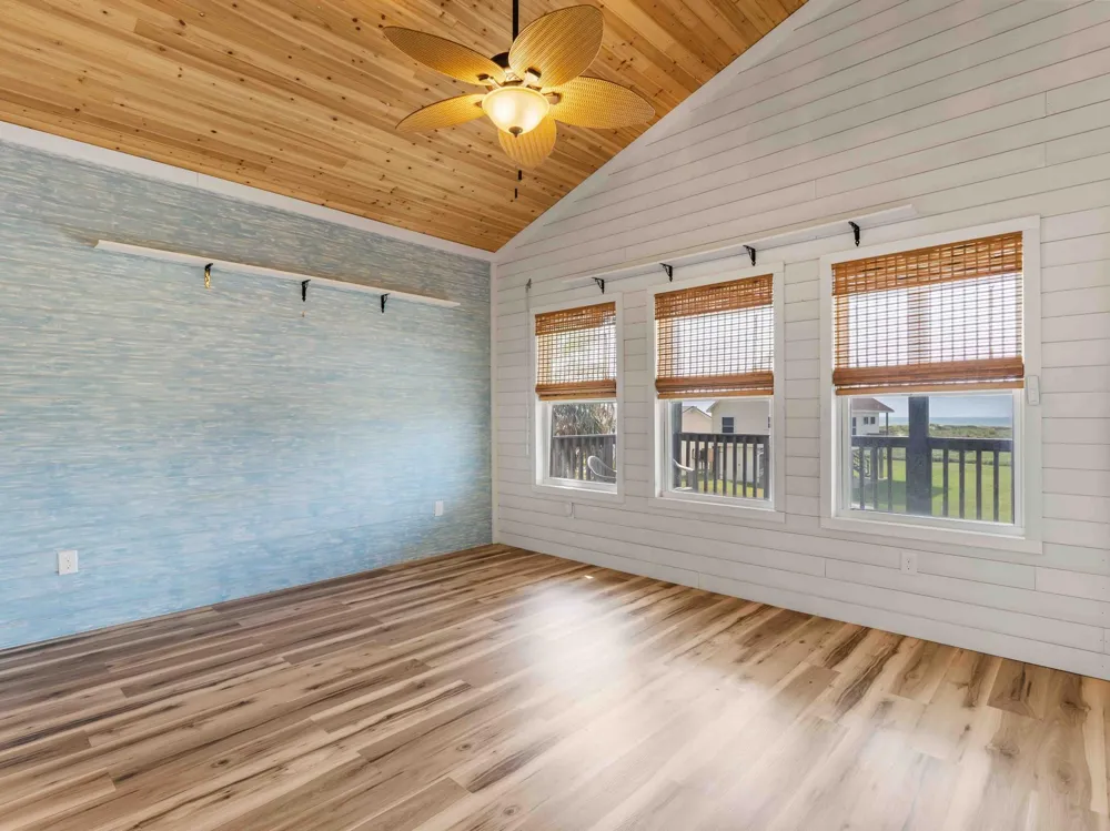 403 Beachfront Drive Matagorda, TX 77457