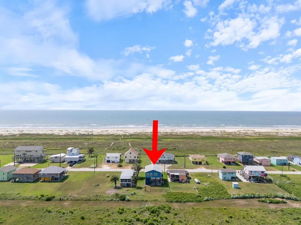 403 Beachfront Drive Matagorda, TX 77457