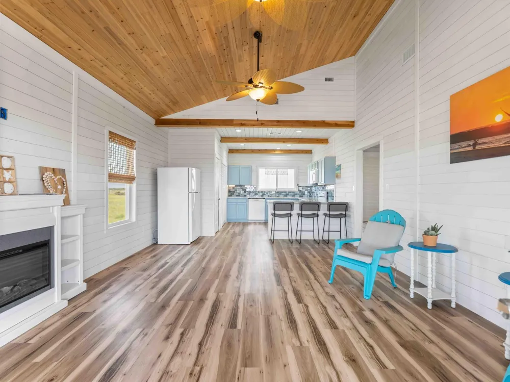 403 Beachfront Drive Matagorda, TX 77457