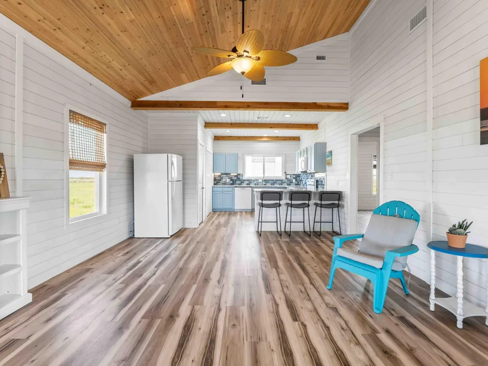 403 Beachfront Drive Matagorda, TX 77457