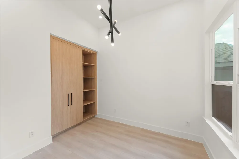 308 E 35th Street Houston, TX 77018