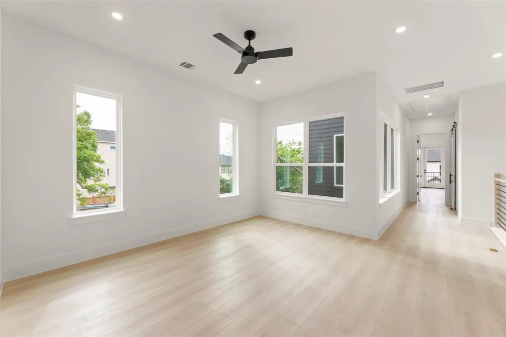 308 E 35th Street Houston, TX 77018