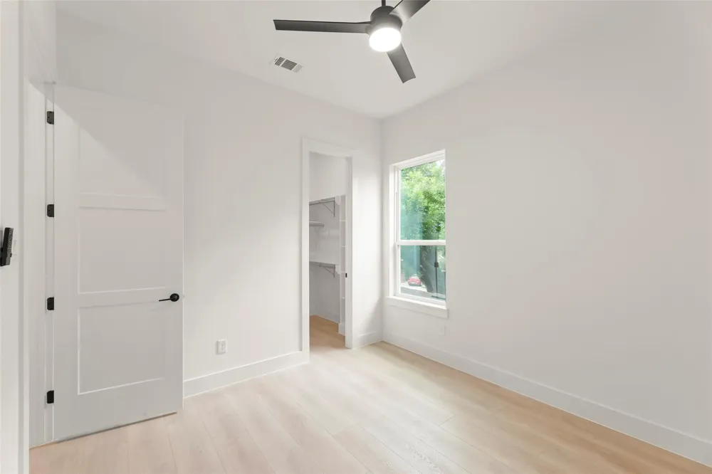 308 E 35th Street Houston, TX 77018