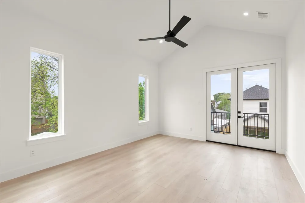 308 E 35th Street Houston, TX 77018