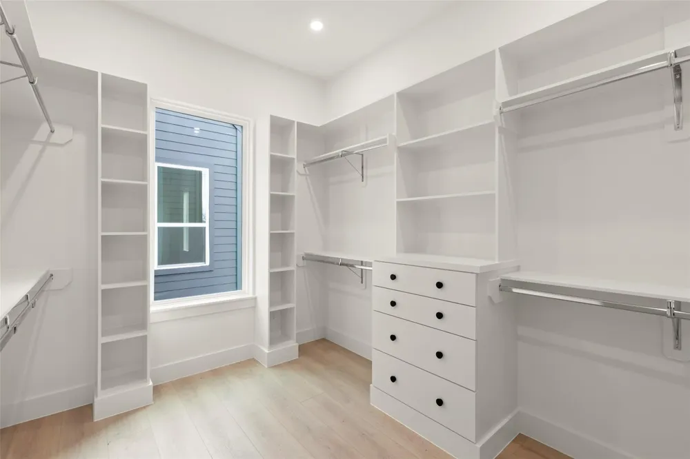 308 E 35th Street Houston, TX 77018