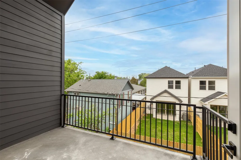 308 E 35th Street Houston, TX 77018