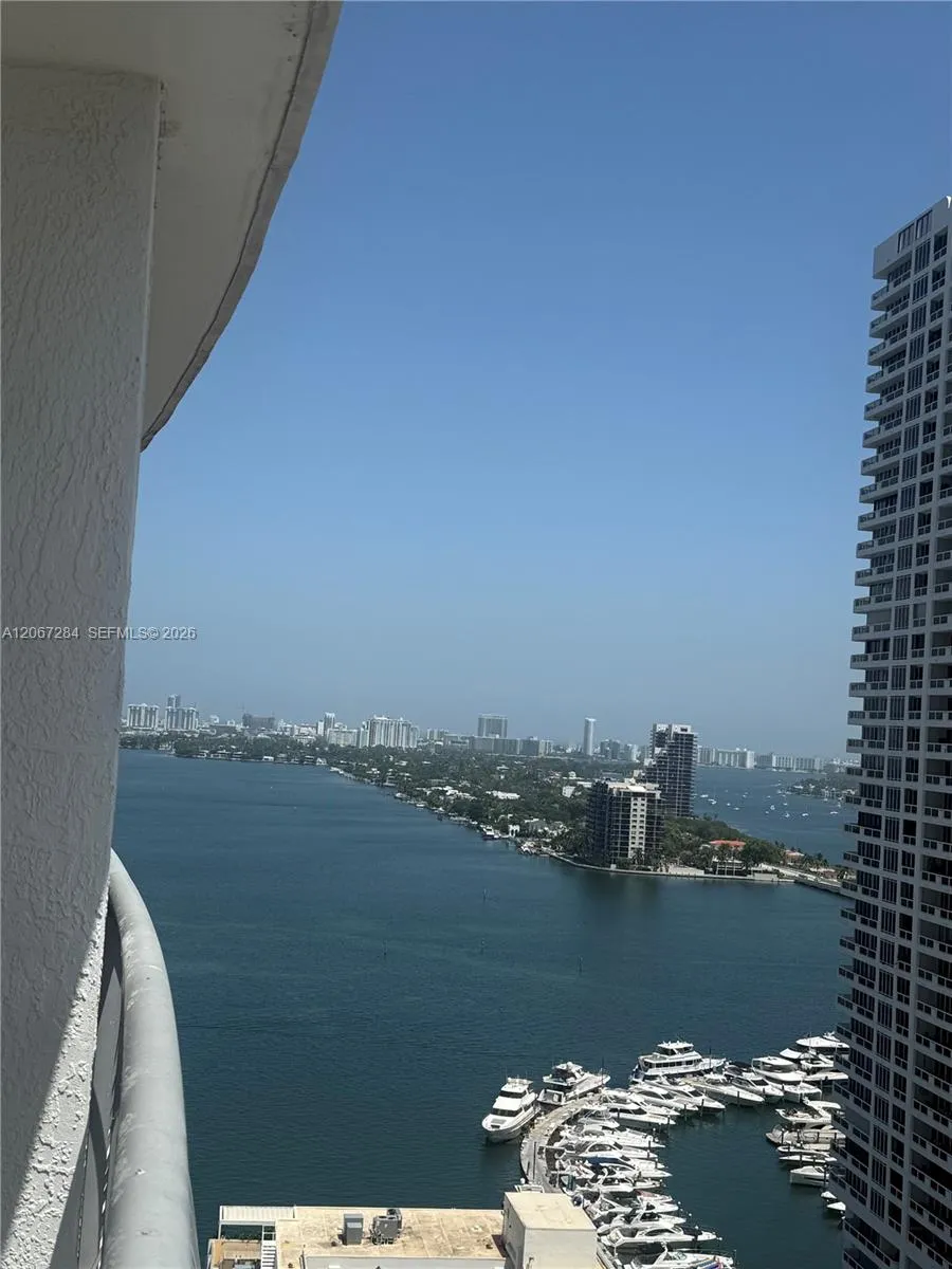 1750 Bayshore Dr #2308 Miami, FL 33132