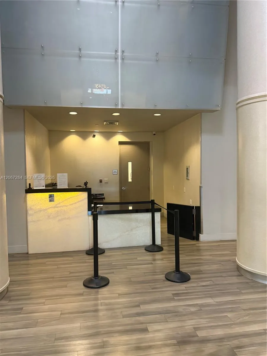 1750 Bayshore Dr #2308 Miami, FL 33132