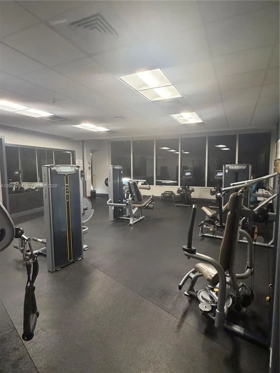 1750 Bayshore Dr #2308 Miami, FL 33132
