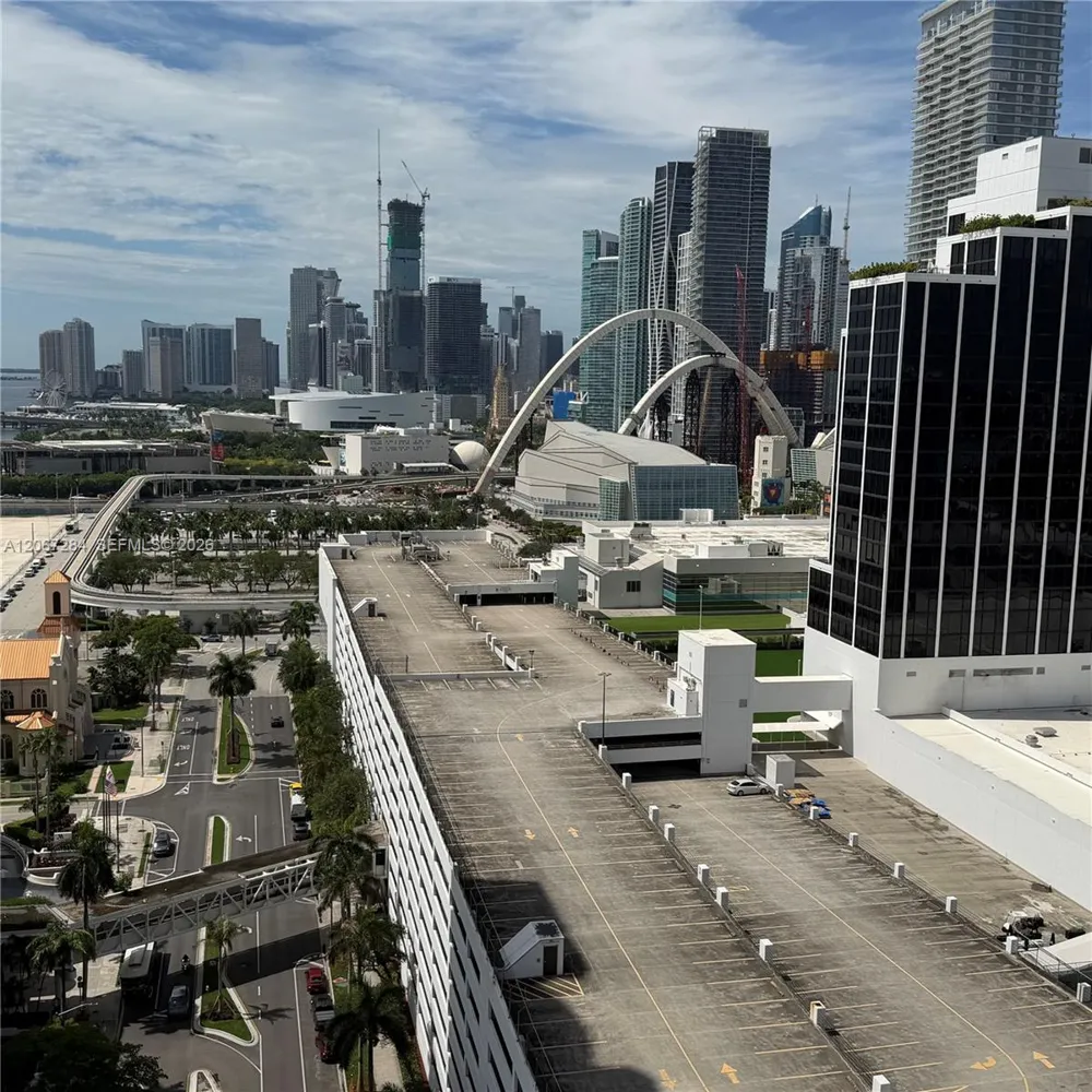 1750 Bayshore Dr #2308 Miami, FL 33132