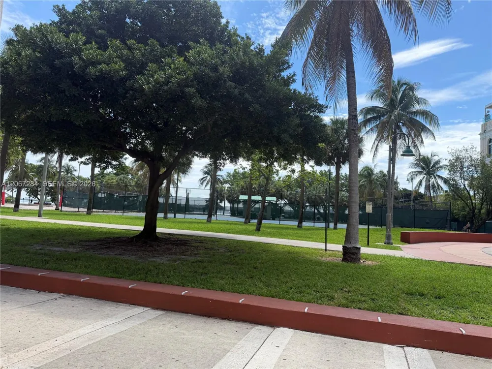 1750 Bayshore Dr #2308 Miami, FL 33132