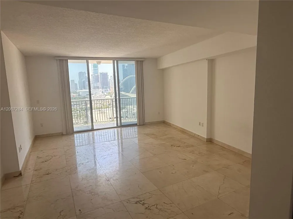 1750 Bayshore Dr #2308 Miami, FL 33132