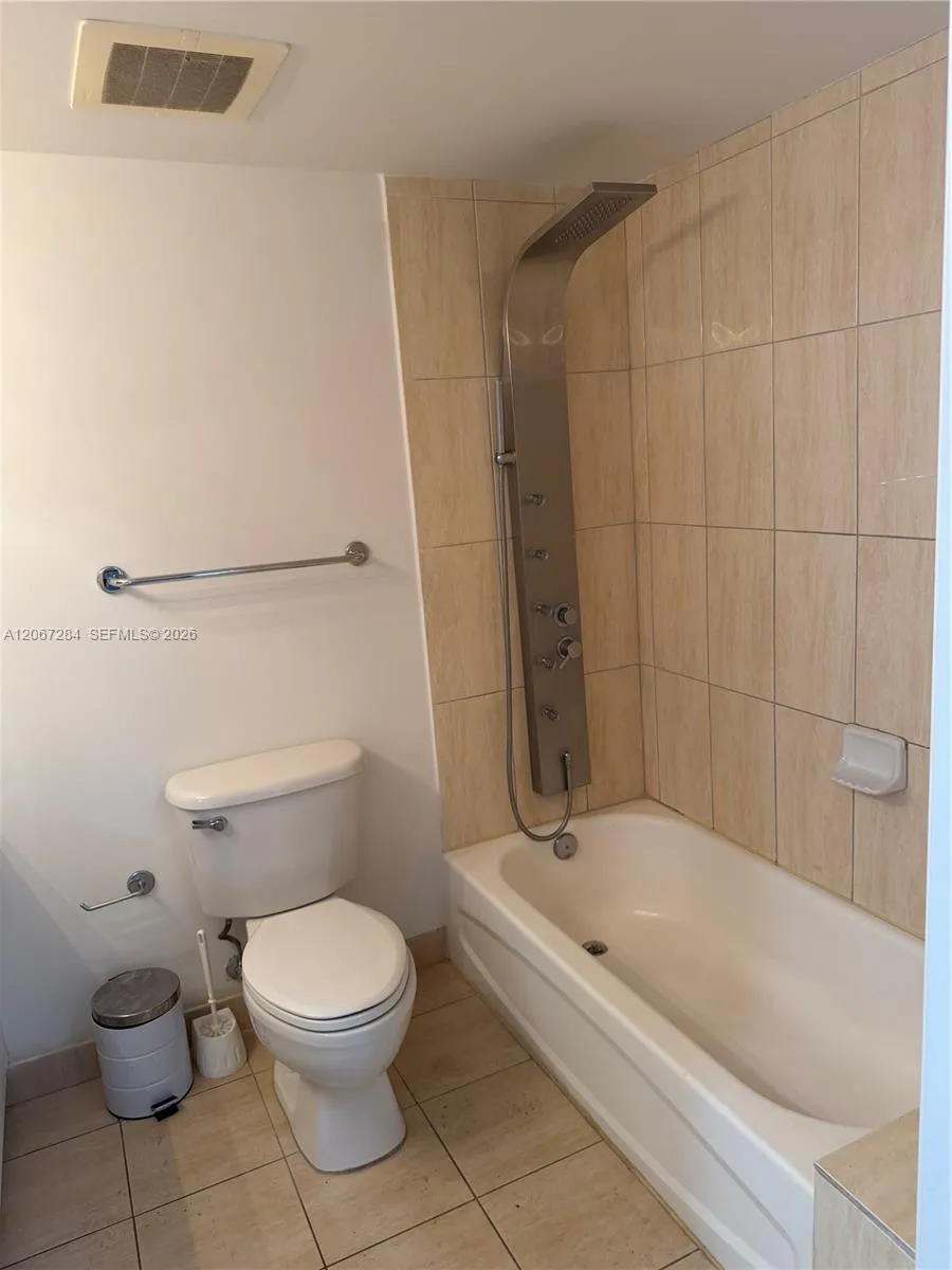 1750 Bayshore Dr #2308 Miami, FL 33132