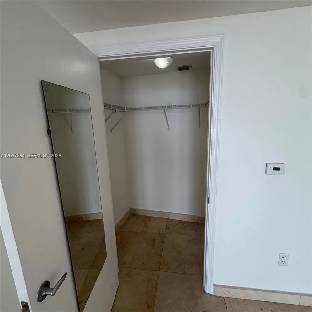 1750 Bayshore Dr #2308 Miami, FL 33132