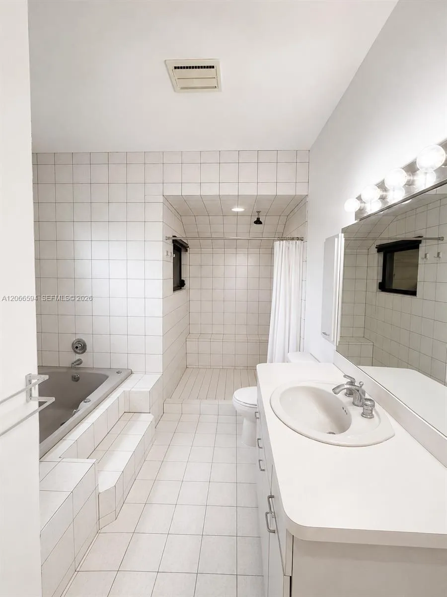 19255 SW 260th St Homestead, FL 33031