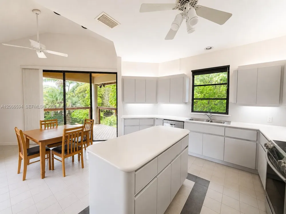 19255 SW 260th St Homestead, FL 33031