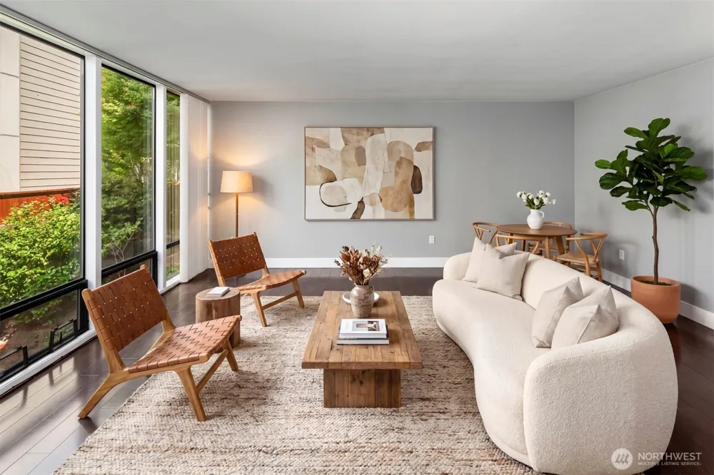 4561 Lake Washington Boulevard NE #201 Kirkland, WA 98033