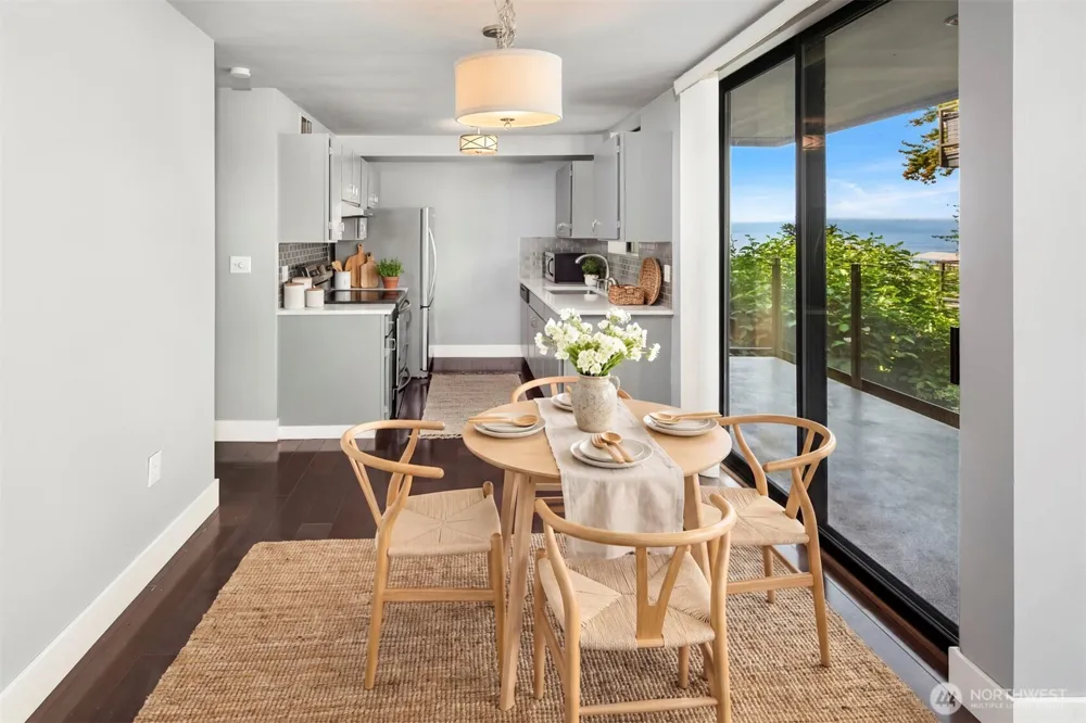 4561 Lake Washington Boulevard NE #201 Kirkland, WA 98033