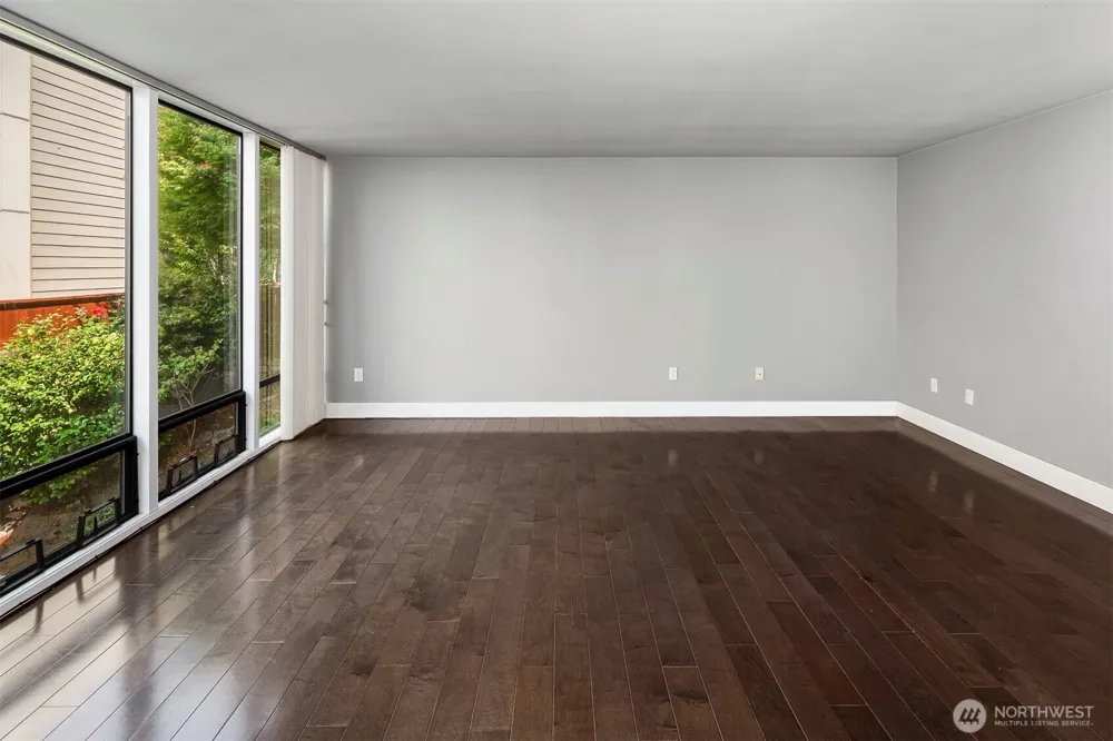 4561 Lake Washington Boulevard NE #201 Kirkland, WA 98033