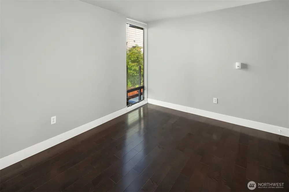 4561 Lake Washington Boulevard NE #201 Kirkland, WA 98033