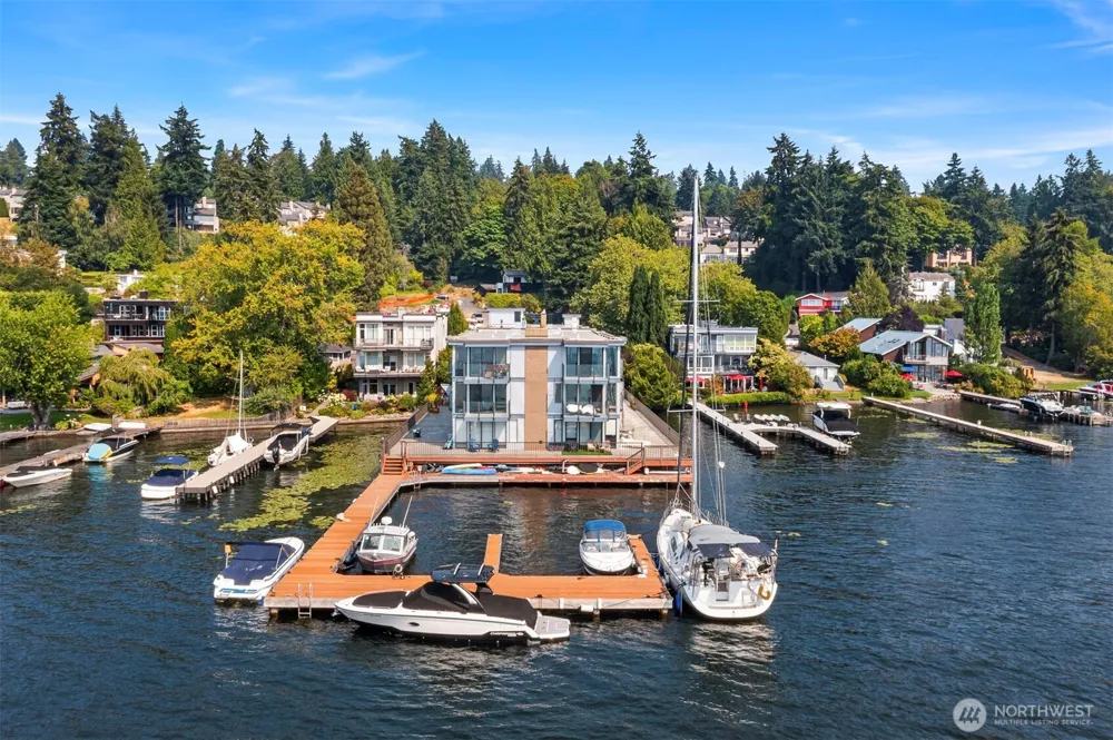 4561 Lake Washington Boulevard NE #201 Kirkland, WA 98033