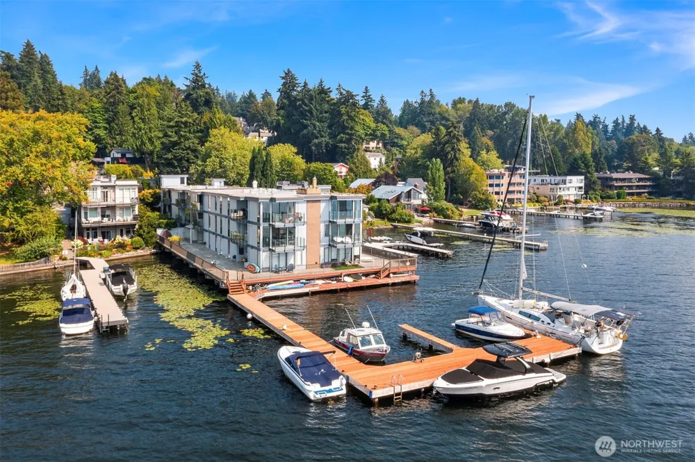 4561 Lake Washington Boulevard NE #201 Kirkland, WA 98033