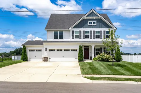 3039 Manchester DR