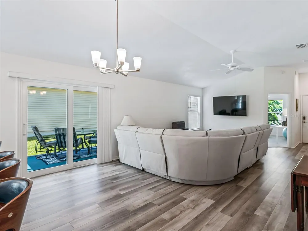 4438 CAMEO CIRCLE The Villages, FL 32163