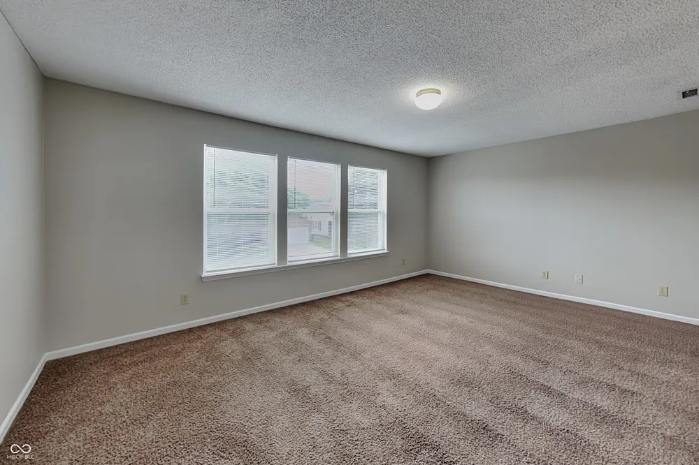 2233 Summerfield Drive Plainfield, IN 46168