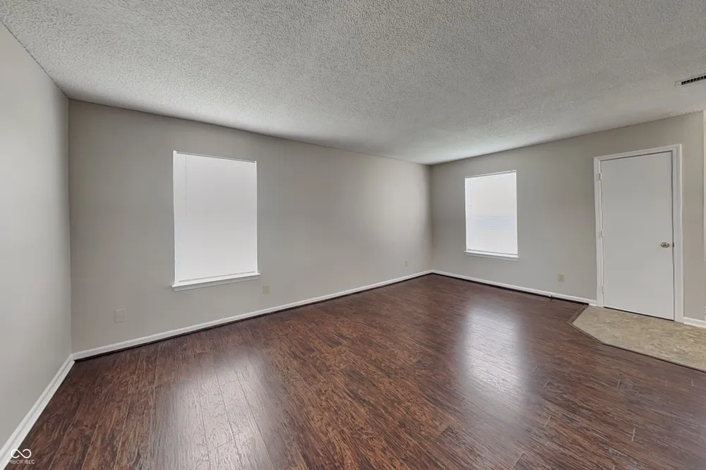 2233 Summerfield Drive Plainfield, IN 46168