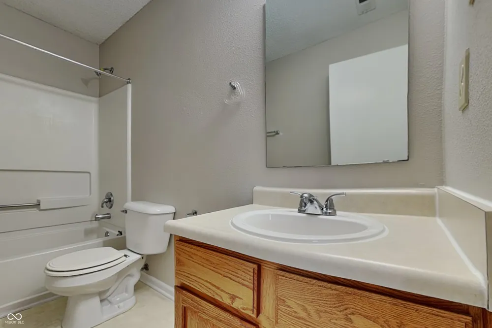 2233 Summerfield Drive Plainfield, IN 46168