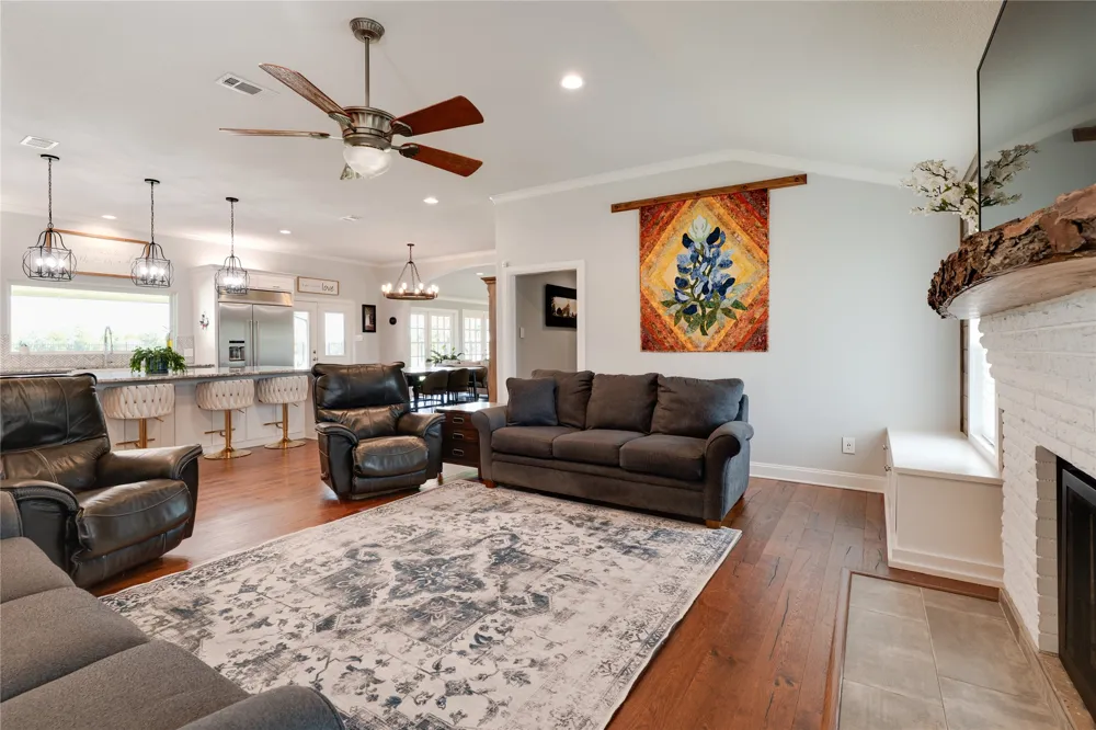 608 Bush Drive Whitney, TX 76692