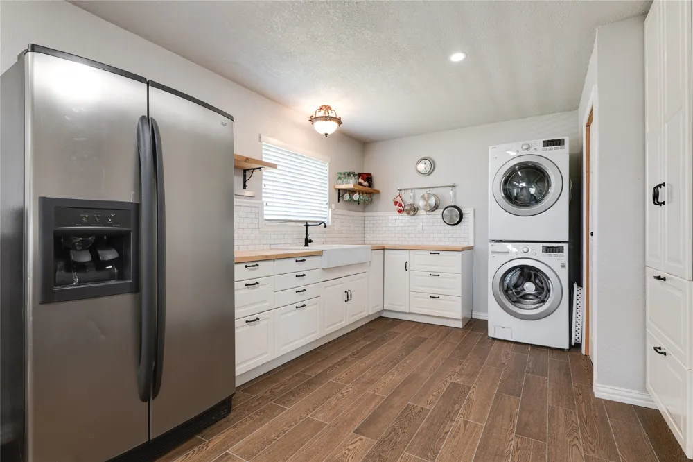 608 Bush Drive Whitney, TX 76692