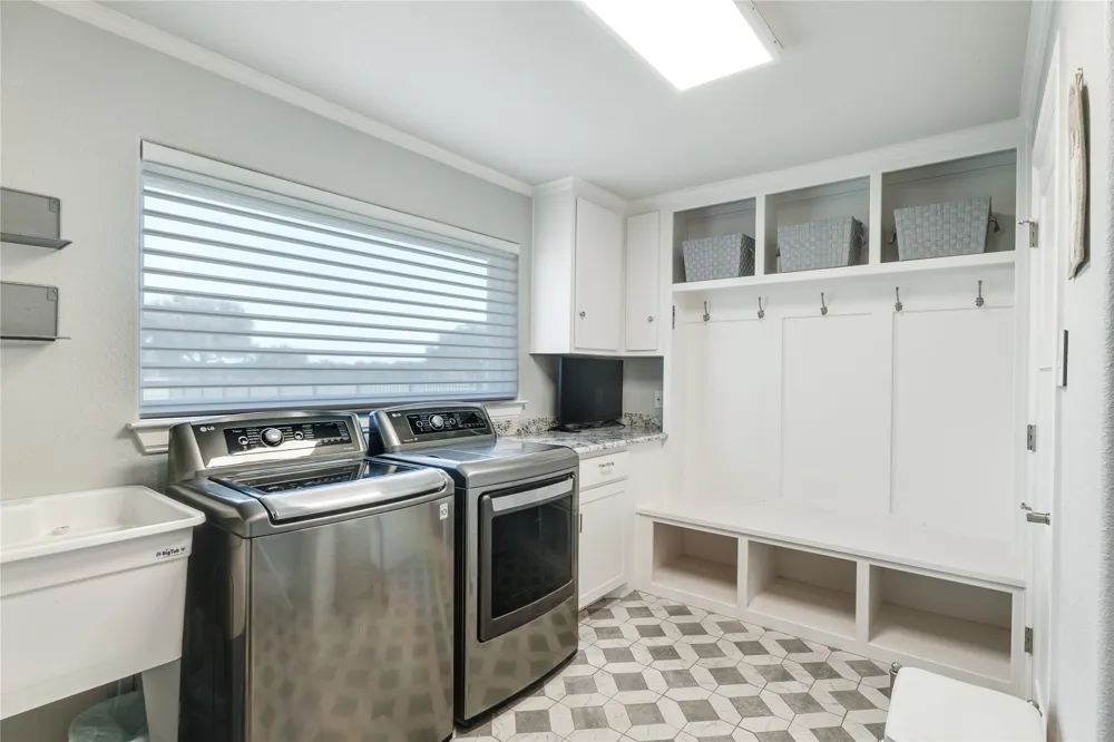 608 Bush Drive Whitney, TX 76692