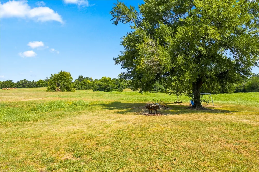 189 County Road 3090 Ben Franklin, TX 75415