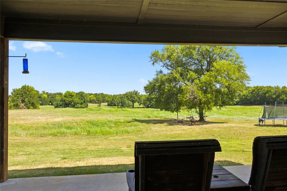 189 County Road 3090 Ben Franklin, TX 75415