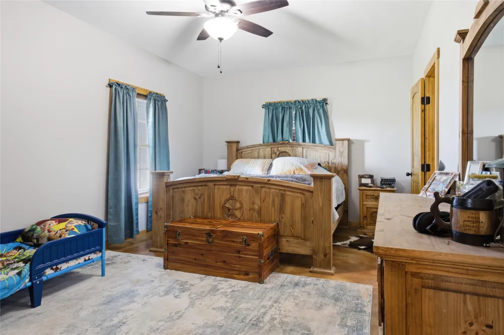 189 County Road 3090 Ben Franklin, TX 75415