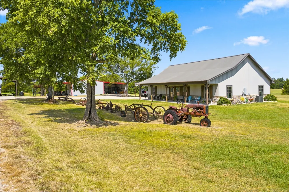 189 County Road 3090 Ben Franklin, TX 75415