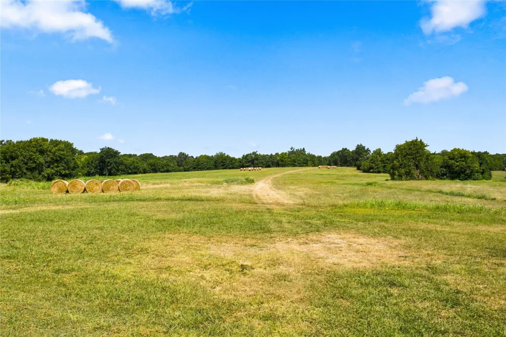 189 County Road 3090 Ben Franklin, TX 75415