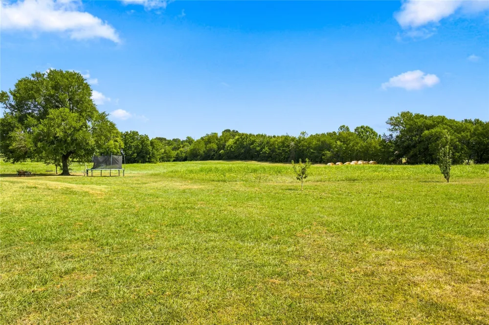 189 County Road 3090 Ben Franklin, TX 75415