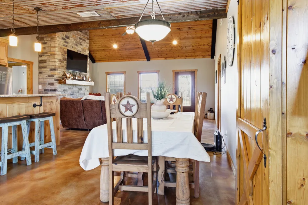 189 County Road 3090 Ben Franklin, TX 75415