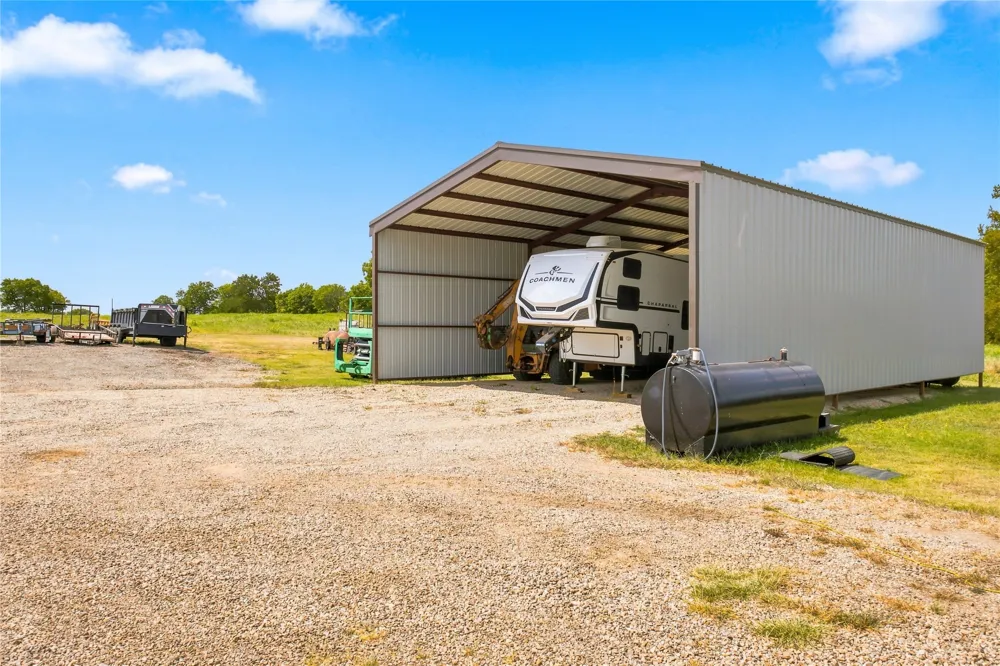 189 County Road 3090 Ben Franklin, TX 75415