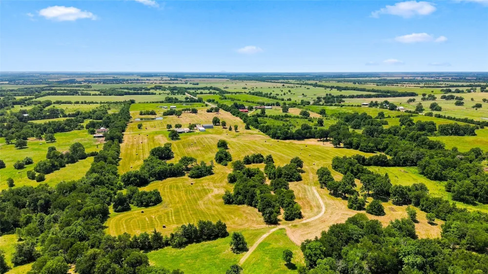 189 County Road 3090 Ben Franklin, TX 75415