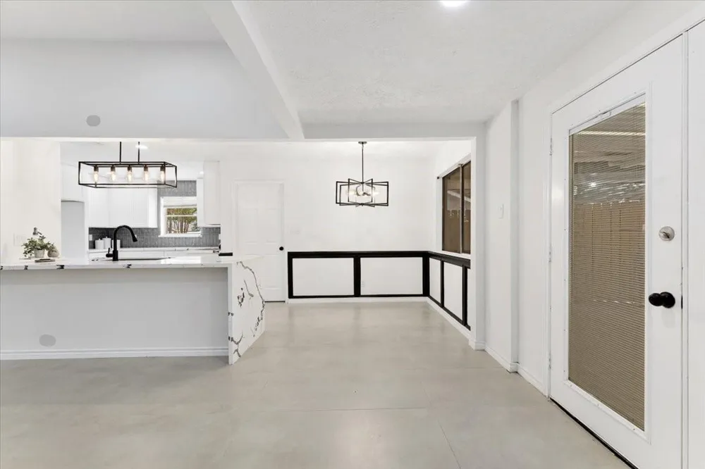 3815 Plum Hollow Drive Houston, TX 77059